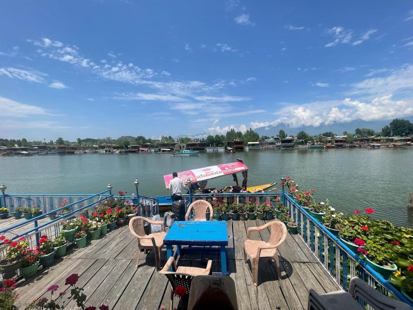 ホテル Mossess Group Of Houseboats Srīnagar エクステリア 写真