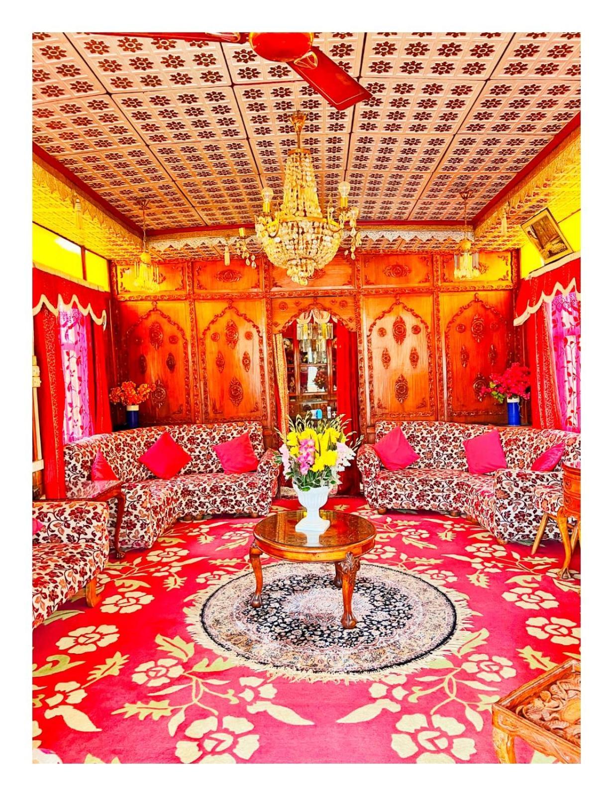 ホテル Mossess Group Of Houseboats Srīnagar エクステリア 写真